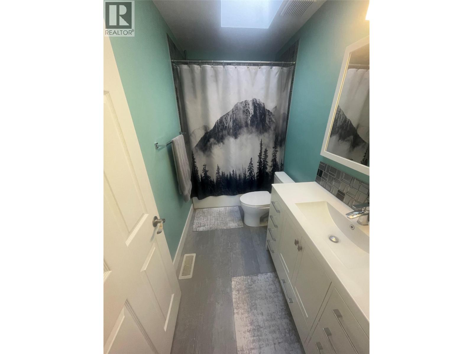 Picture for 6427 Spencer  Road https://www.cirrealty.ca/reb/bc/7/10365587_79.jpg