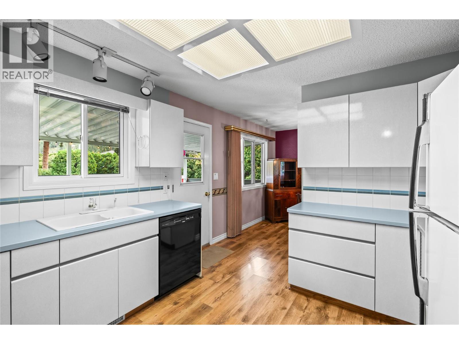 Picture for 2783 Capri  Road https://www.cirrealty.ca/reb/bc/7/10365657_18.jpg
