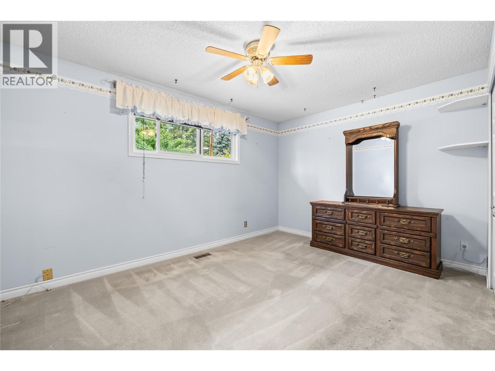 Picture for 2783 Capri  Road https://www.cirrealty.ca/reb/bc/7/10365657_19.jpg