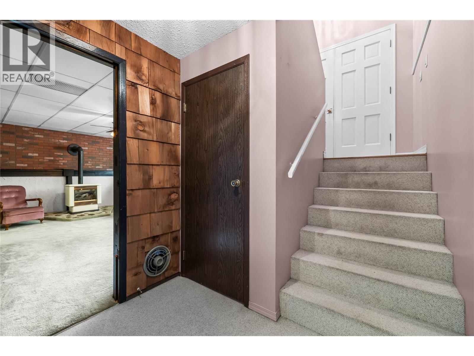 Picture for 2783 Capri  Road https://www.cirrealty.ca/reb/bc/7/10365657_25.jpg