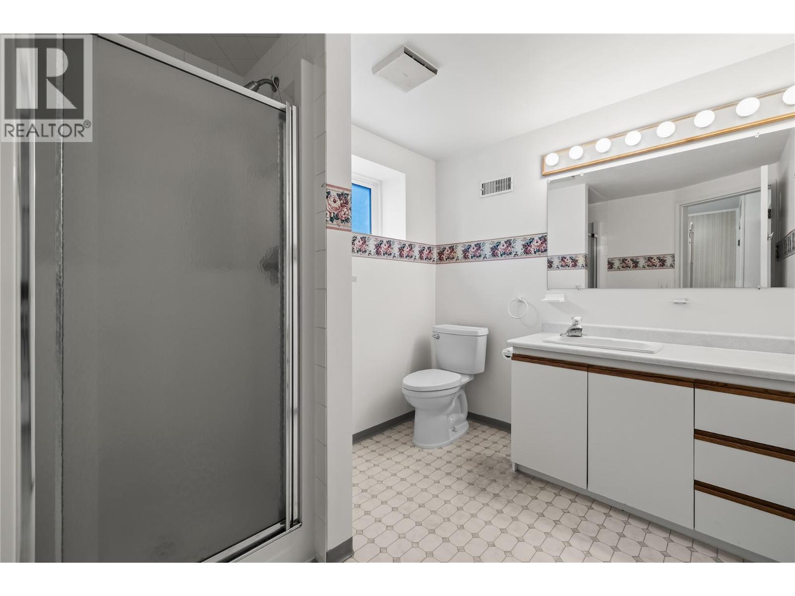 Picture for 2783 Capri  Road https://www.cirrealty.ca/reb/bc/7/10365657_32.jpg