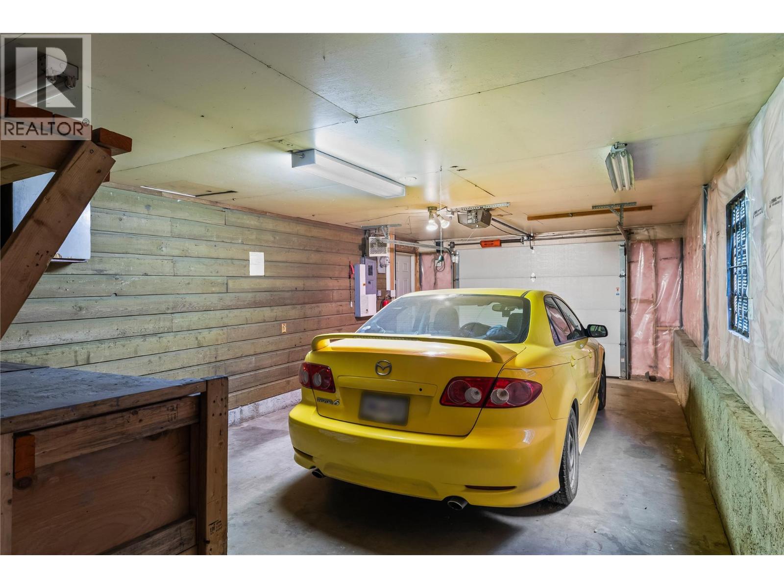Picture for 2783 Capri  Road https://www.cirrealty.ca/reb/bc/7/10365657_36.jpg