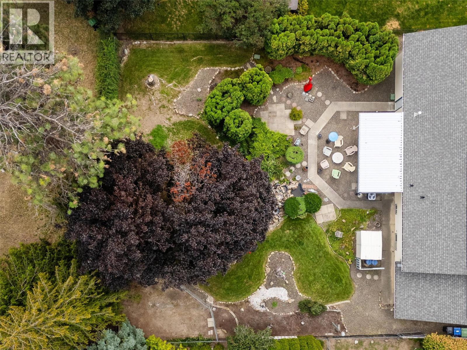 Picture for 2783 Capri  Road https://www.cirrealty.ca/reb/bc/7/10365657_45.jpg