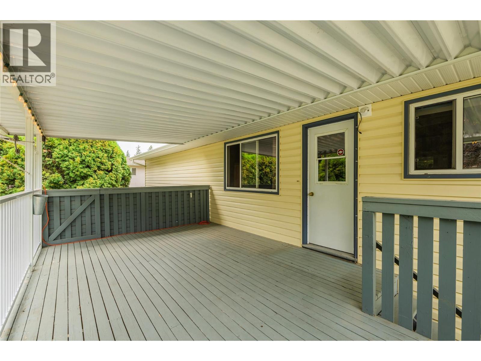 Picture for 2783 Capri  Road https://www.cirrealty.ca/reb/bc/7/10365657_7.jpg