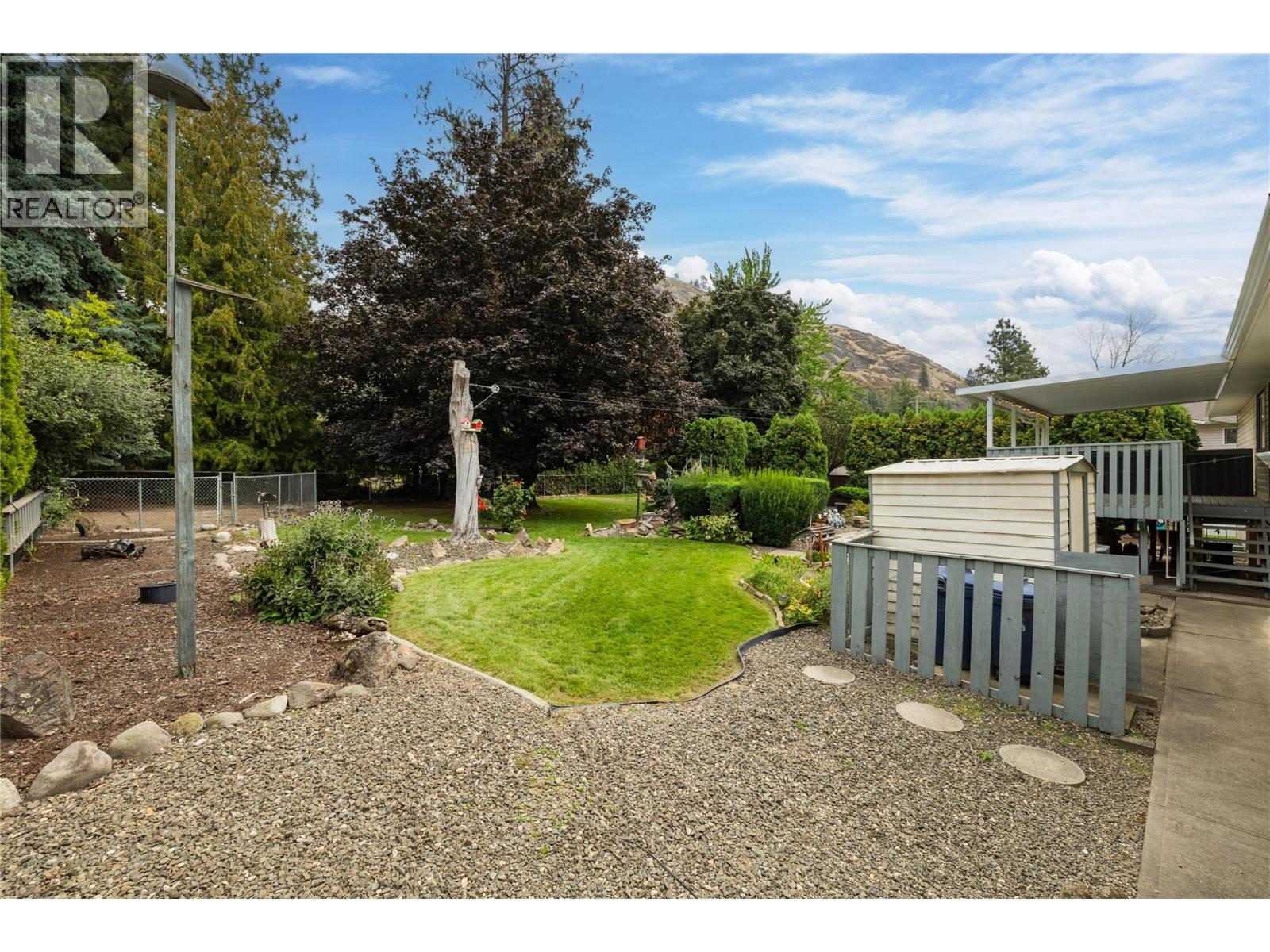 Picture for 2783 Capri  Road https://www.cirrealty.ca/reb/bc/7/10365657_9.jpg