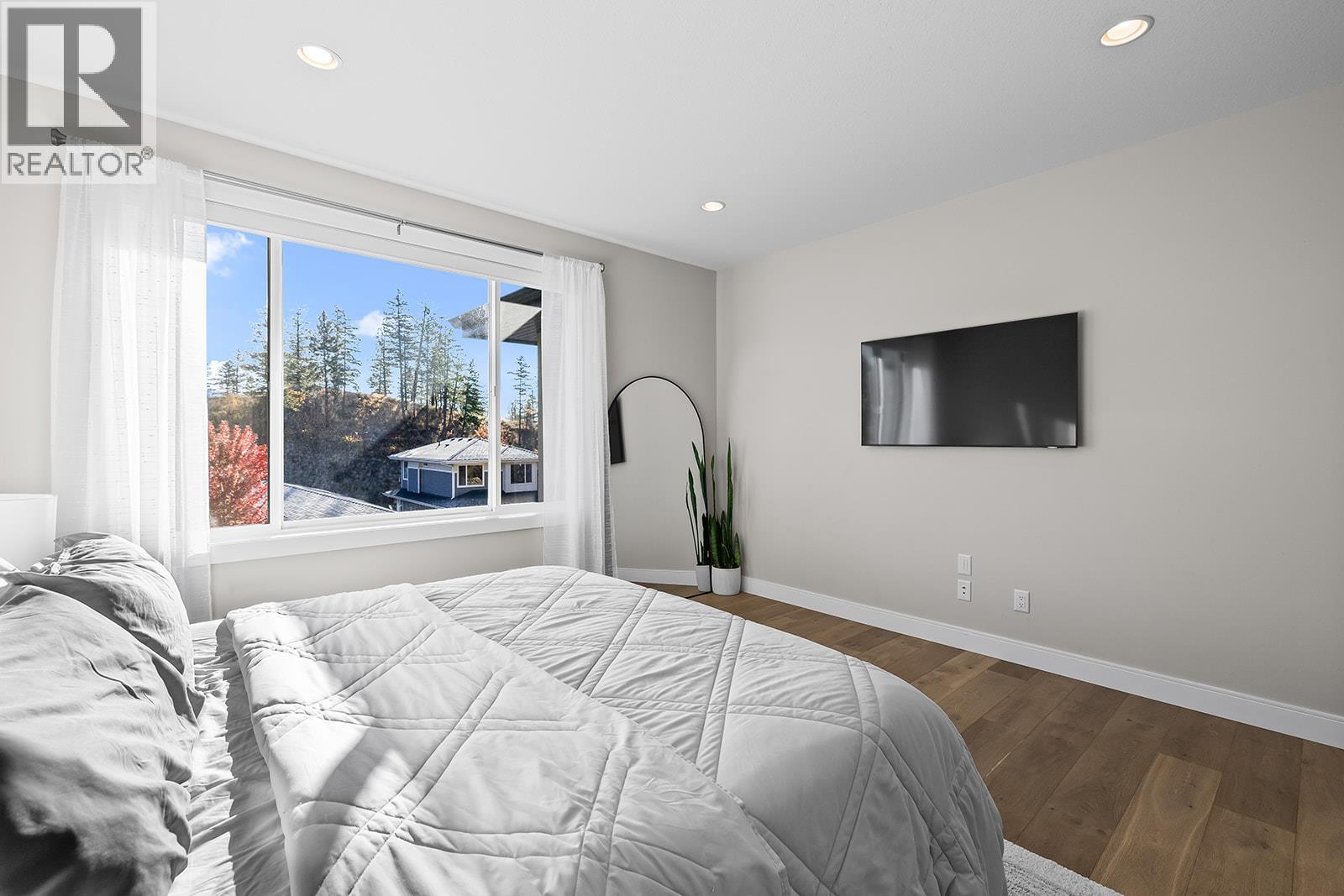 Picture for 123 Split Pine  Court https://www.cirrealty.ca/reb/bc/7/10365747_24.jpg