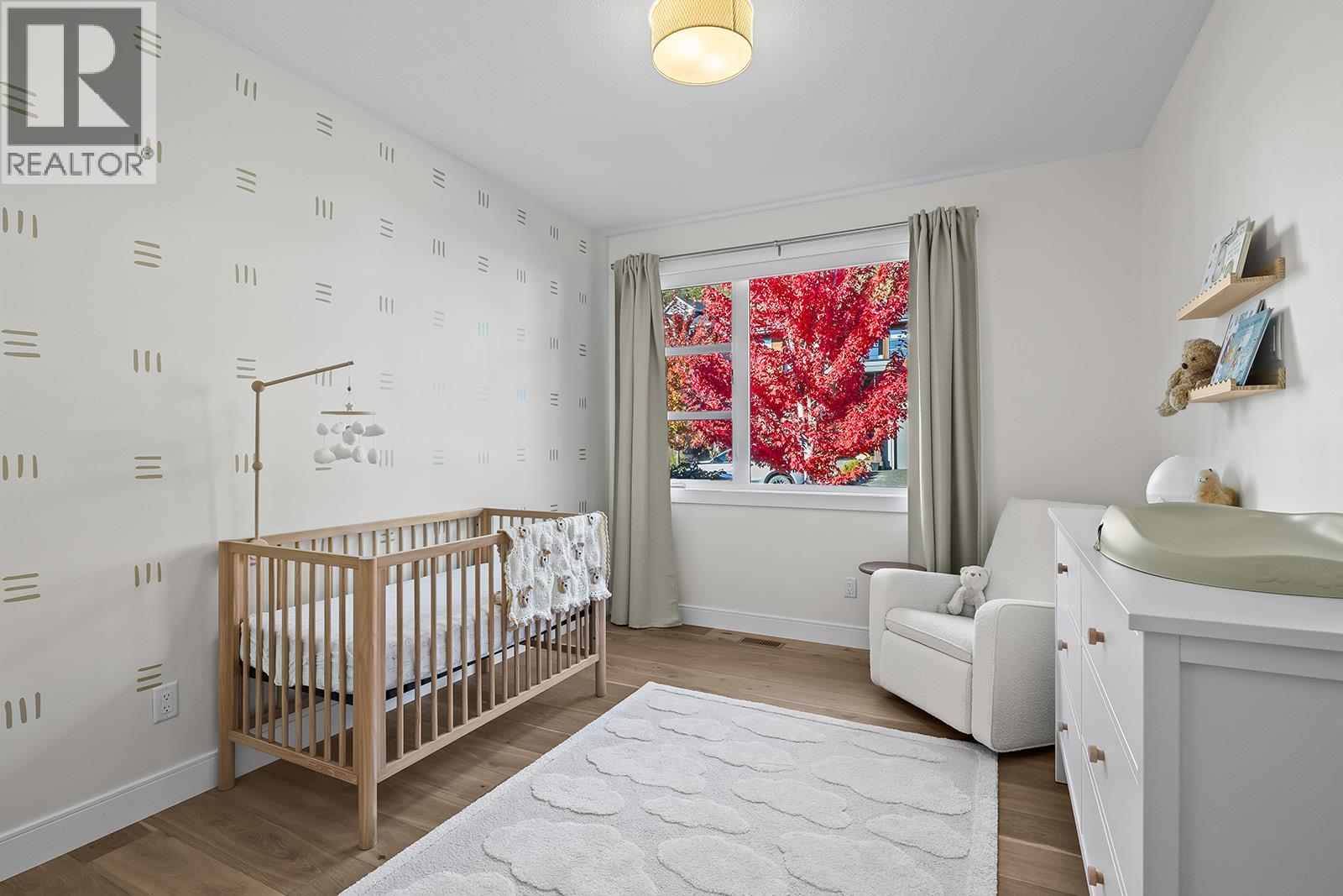 Picture for 123 Split Pine  Court https://www.cirrealty.ca/reb/bc/7/10365747_32.jpg