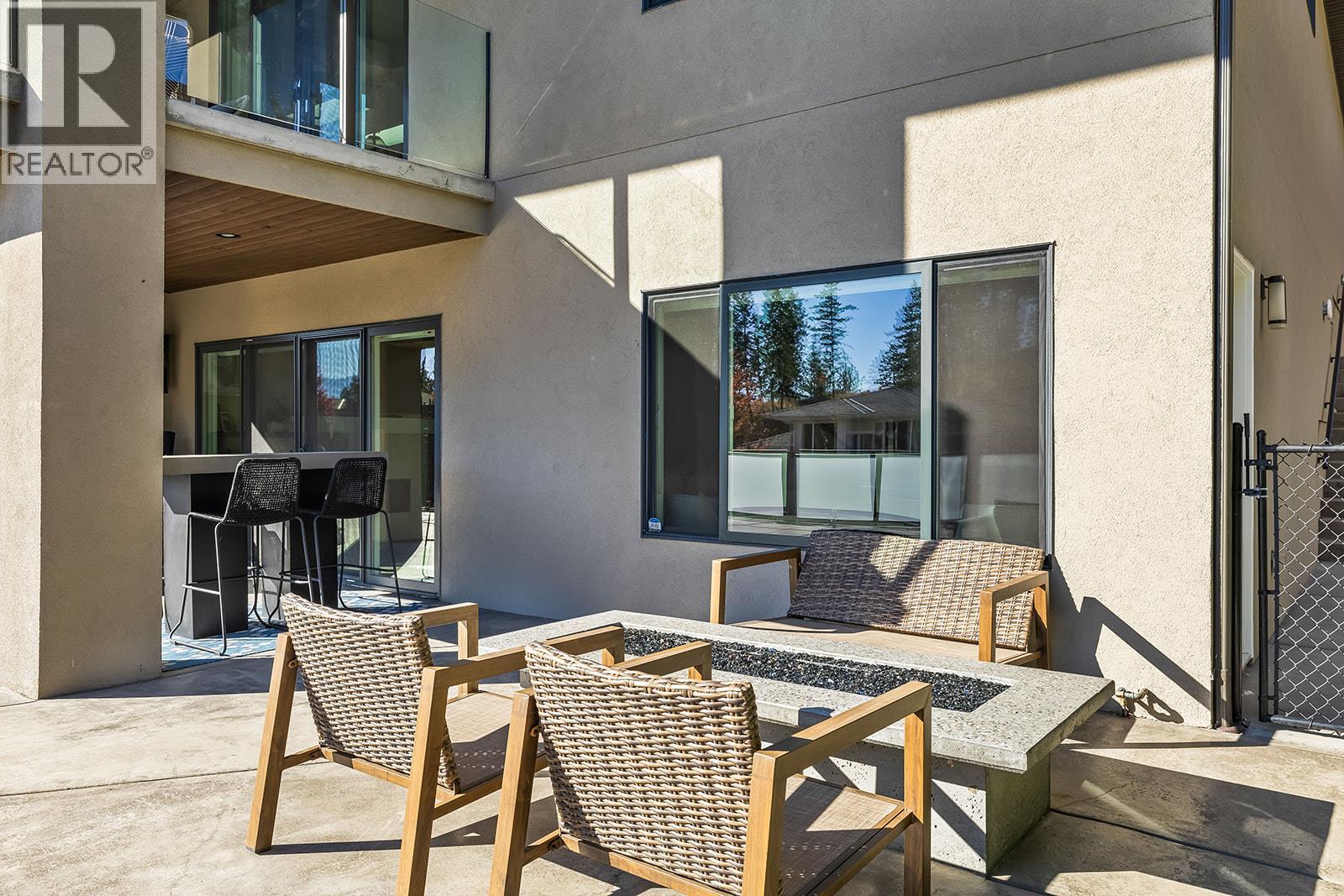 Picture for 123 Split Pine  Court https://www.cirrealty.ca/reb/bc/7/10365747_50.jpg