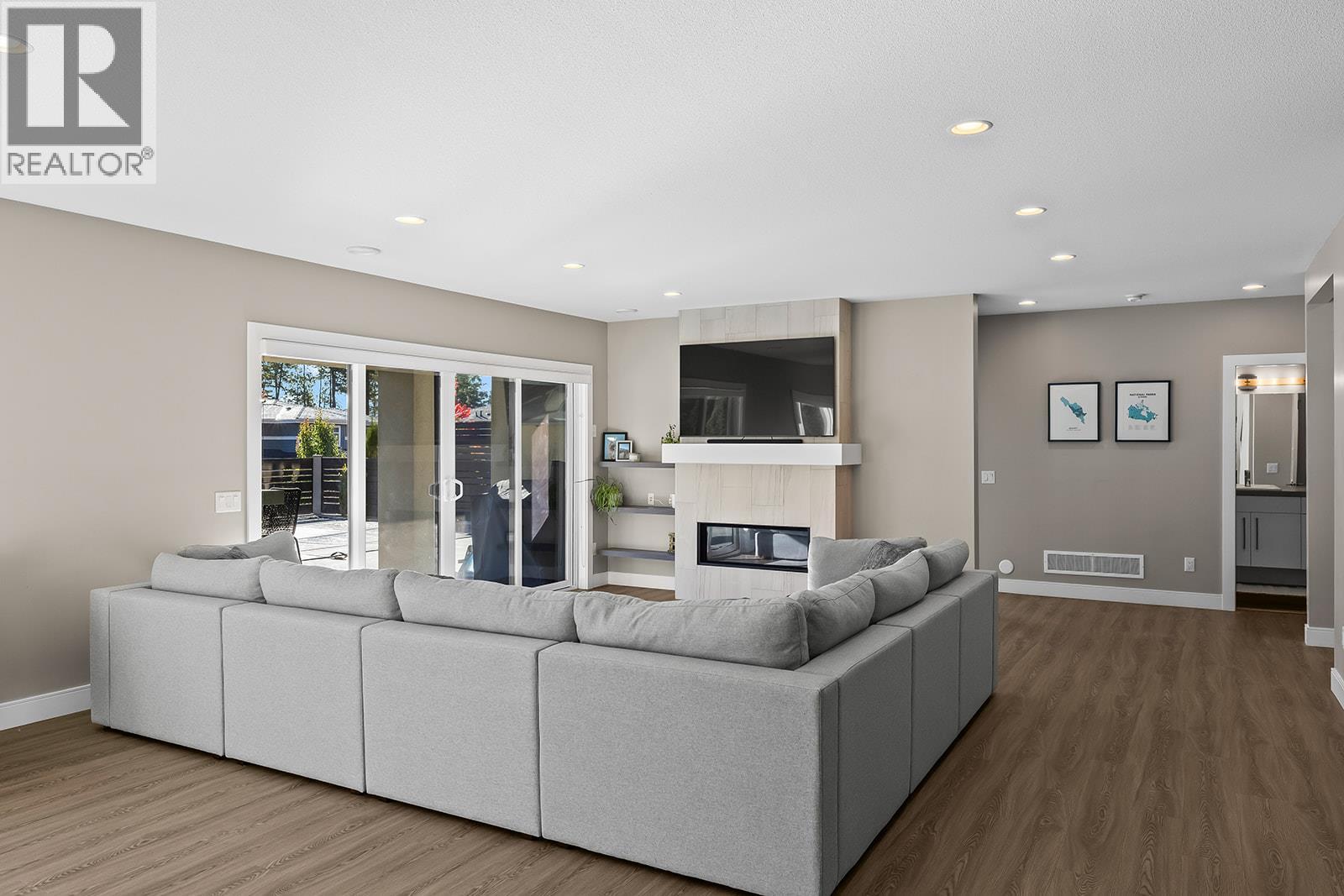 Picture for 123 Split Pine  Court https://www.cirrealty.ca/reb/bc/7/10365747_53.jpg