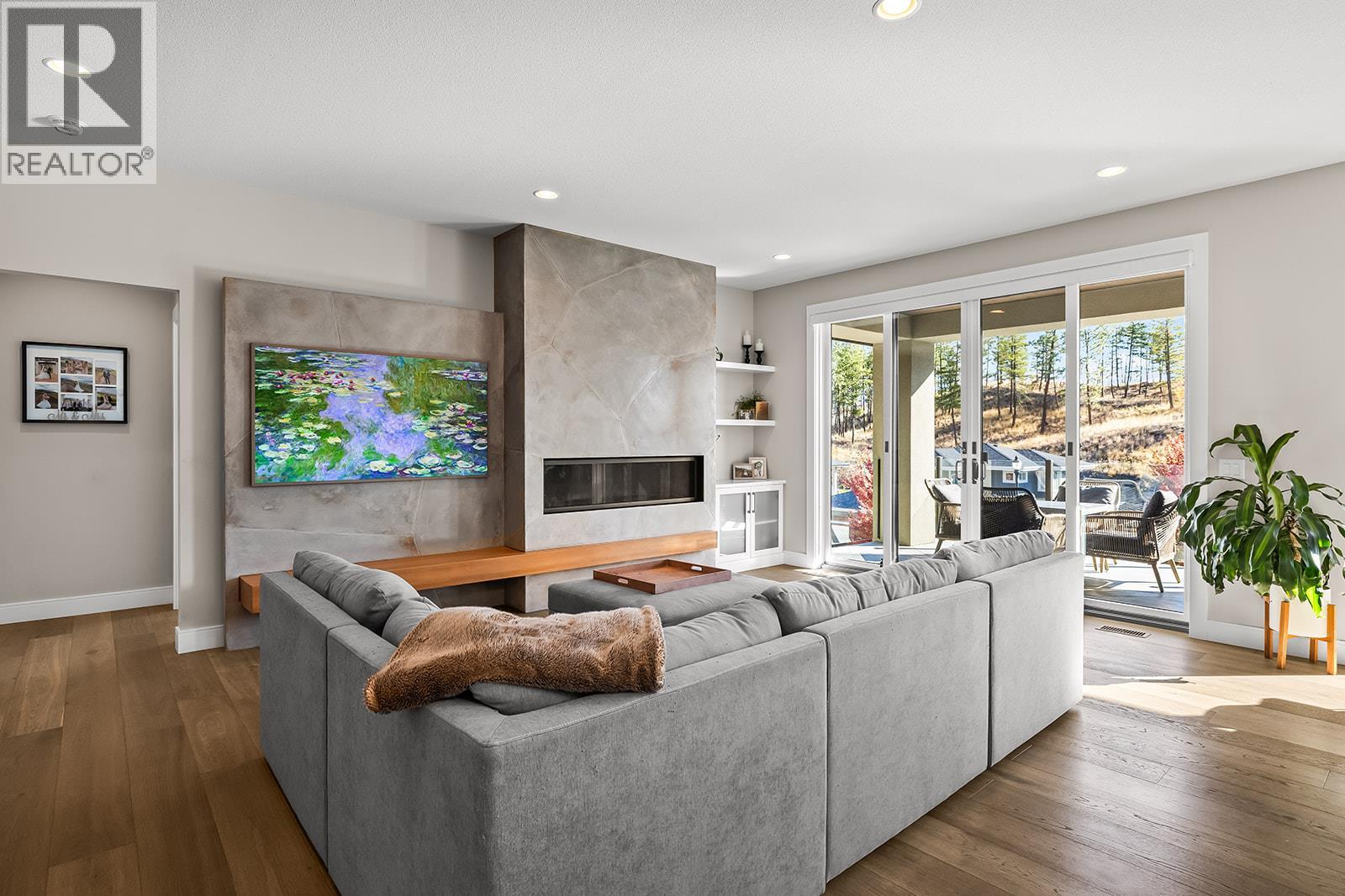 Picture for 123 Split Pine  Court https://www.cirrealty.ca/reb/bc/7/10365747_9.jpg