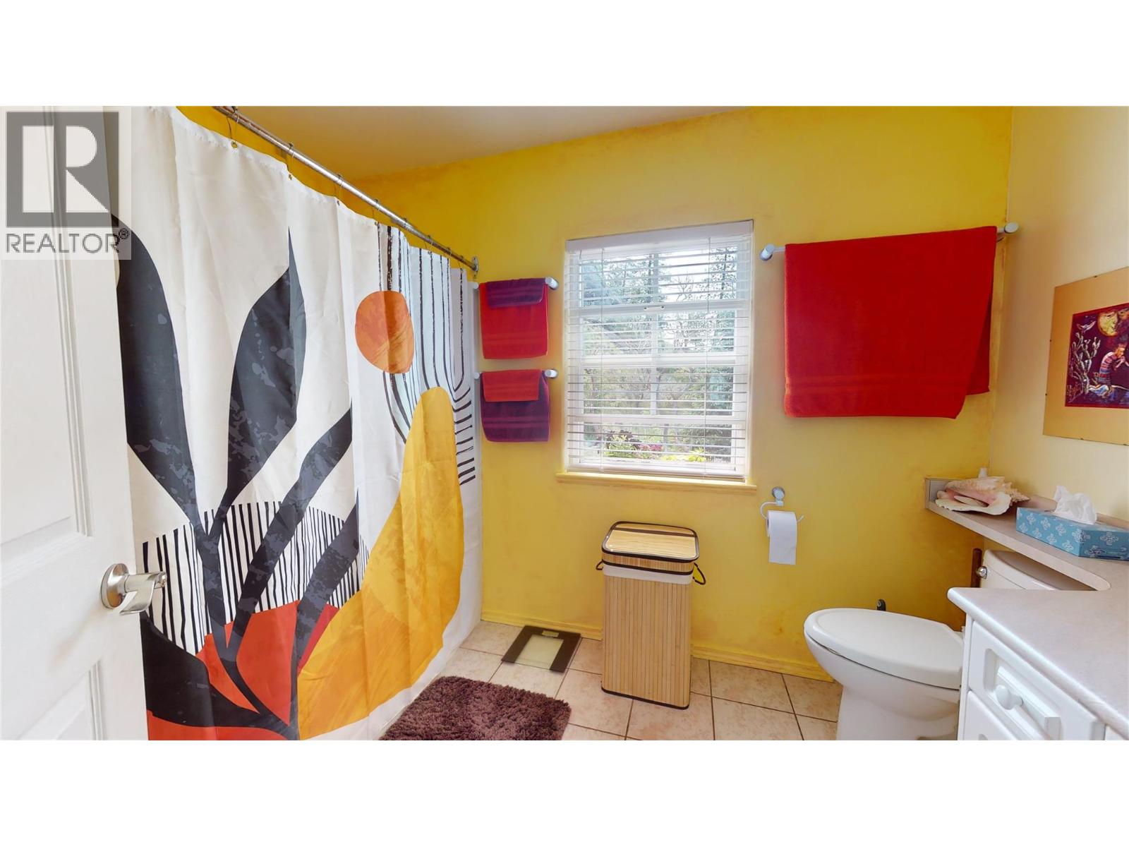 Picture for 1200 HWY 3  https://www.cirrealty.ca/reb/bc/7/10365937_16.jpg