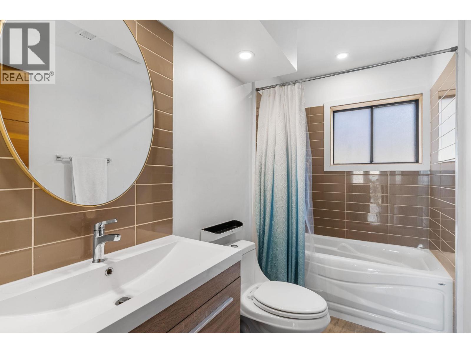 Picture for 1632 Griffiths  Place https://www.cirrealty.ca/reb/bc/7/10366037_10.jpg