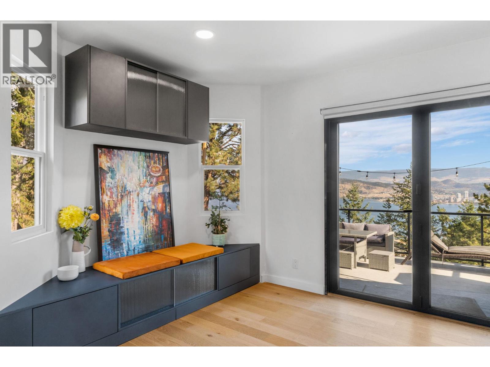 Picture for 1632 Griffiths  Place https://www.cirrealty.ca/reb/bc/7/10366037_18.jpg