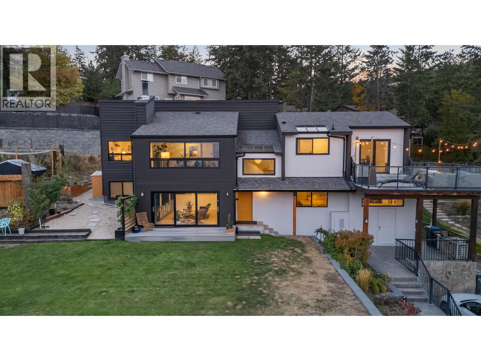 Picture for 1632 Griffiths  Place https://www.cirrealty.ca/reb/bc/7/10366037_32.jpg