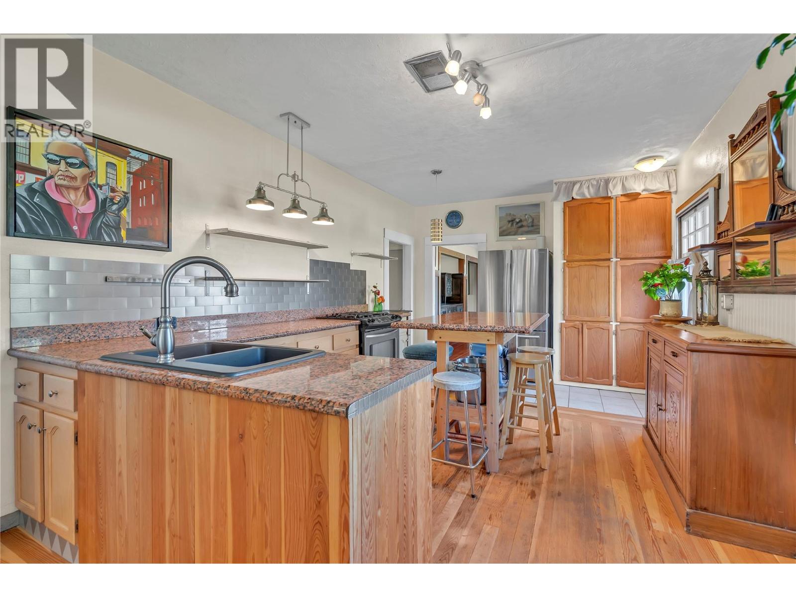 Picture for 235 Middle Bench  RoadN