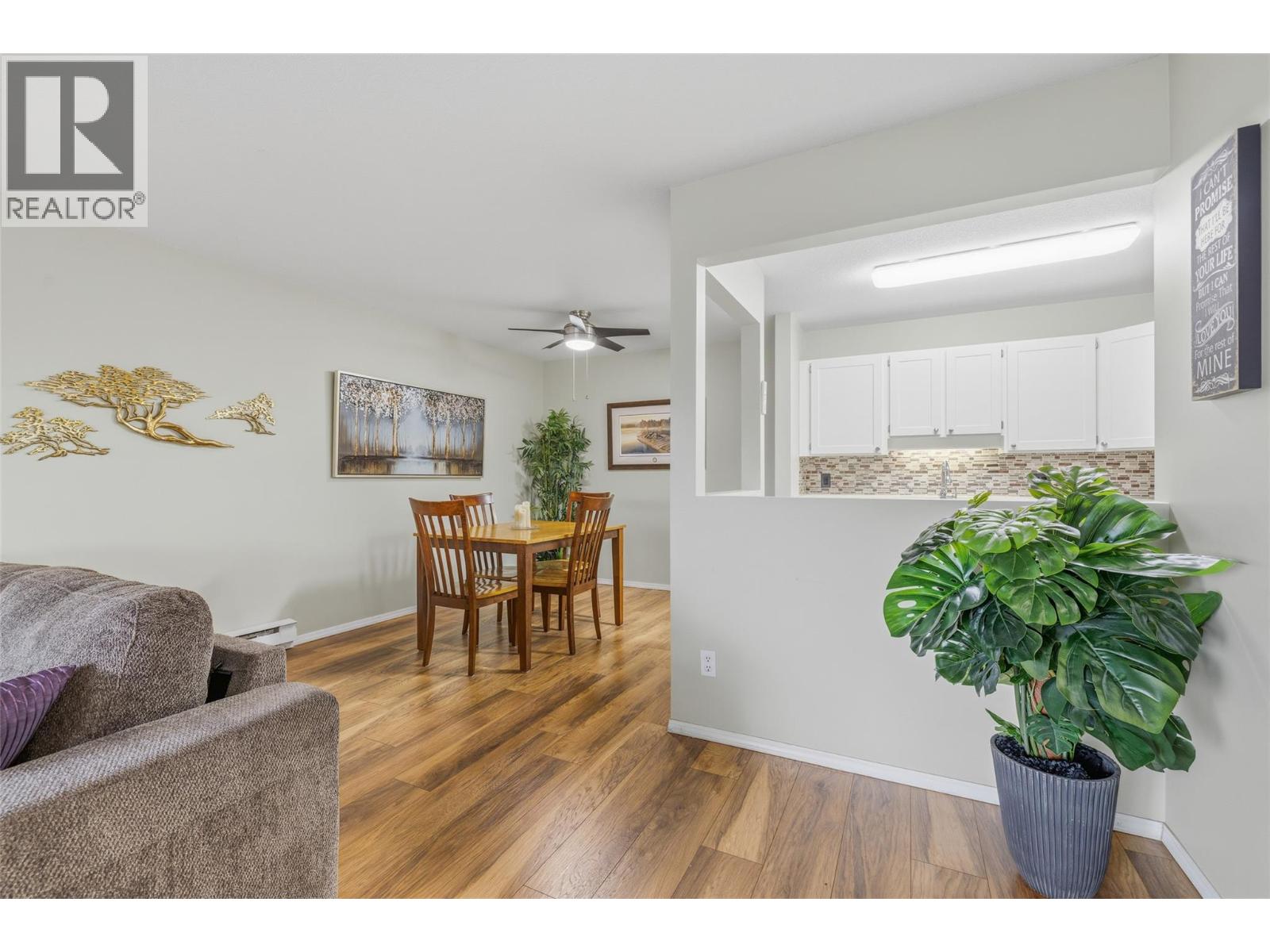 Picture for Unit #207, 180 Hollywood  RoadN https://www.cirrealty.ca/reb/bc/7/10366227_16.jpg