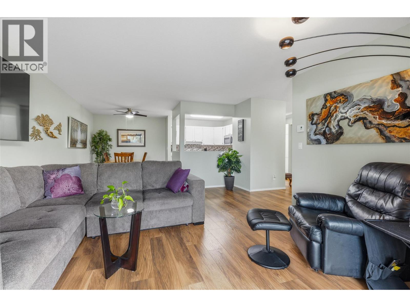 Picture for Unit #207, 180 Hollywood  RoadN https://www.cirrealty.ca/reb/bc/7/10366227_19.jpg