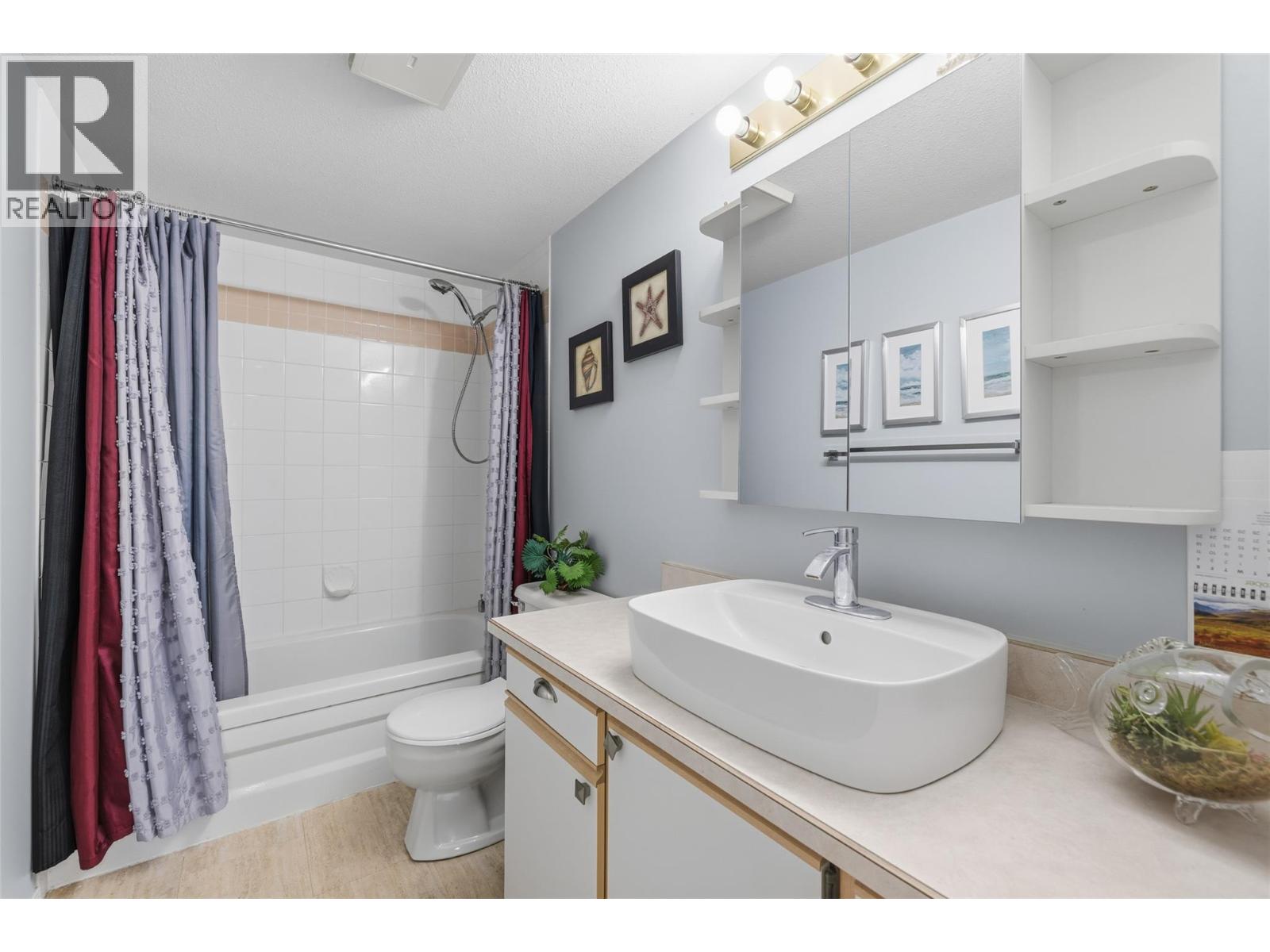 Picture for Unit #207, 180 Hollywood  RoadN https://www.cirrealty.ca/reb/bc/7/10366227_27.jpg