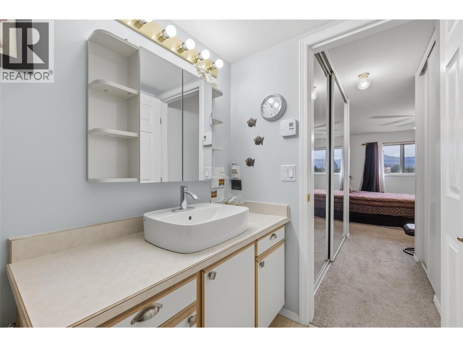 Picture for Unit #207, 180 Hollywood  RoadN https://www.cirrealty.ca/reb/bc/7/10366227_28.jpg