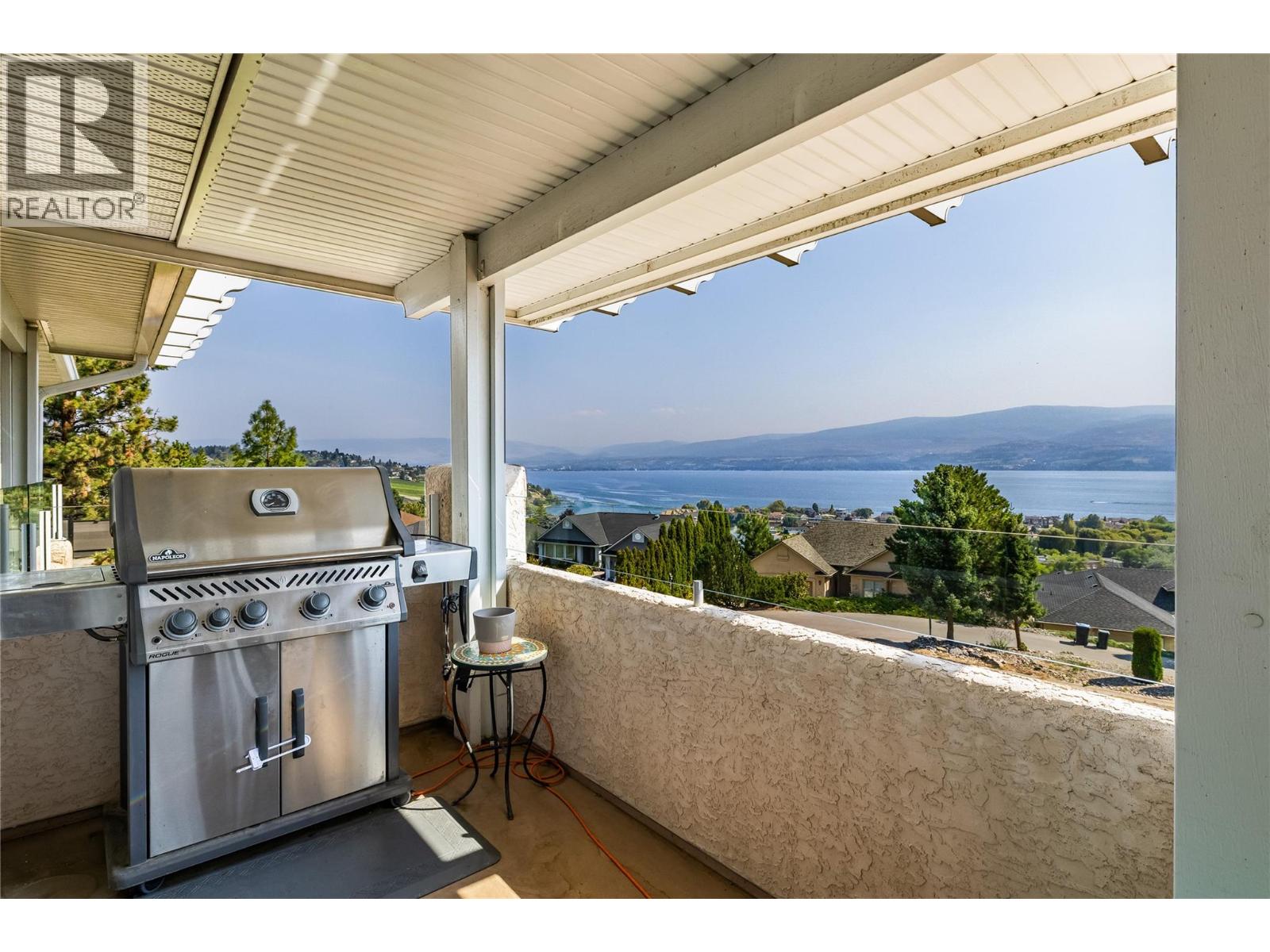 Picture for 1546 Golden View  Drive https://www.cirrealty.ca/reb/bc/7/10366317_19.jpg