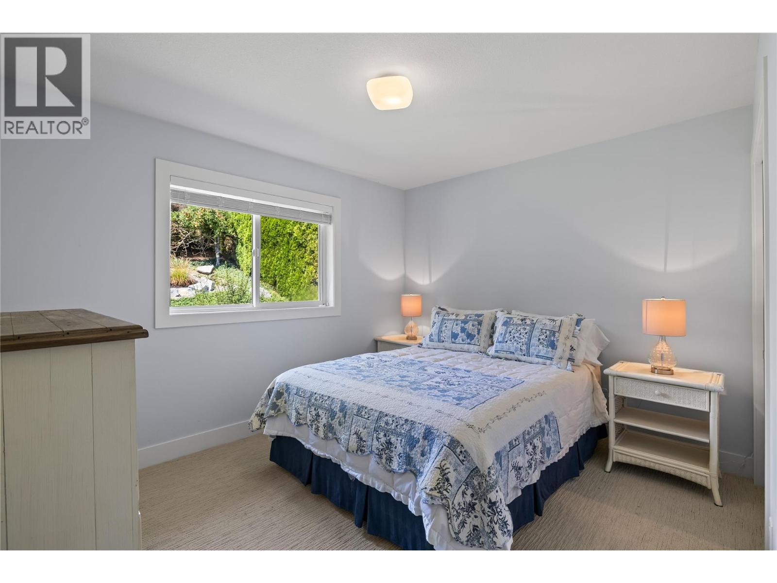Picture for 1546 Golden View  Drive https://www.cirrealty.ca/reb/bc/7/10366317_27.jpg