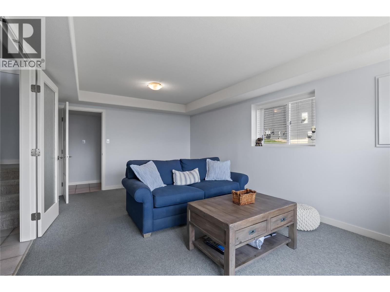 Picture for 1546 Golden View  Drive https://www.cirrealty.ca/reb/bc/7/10366317_31.jpg