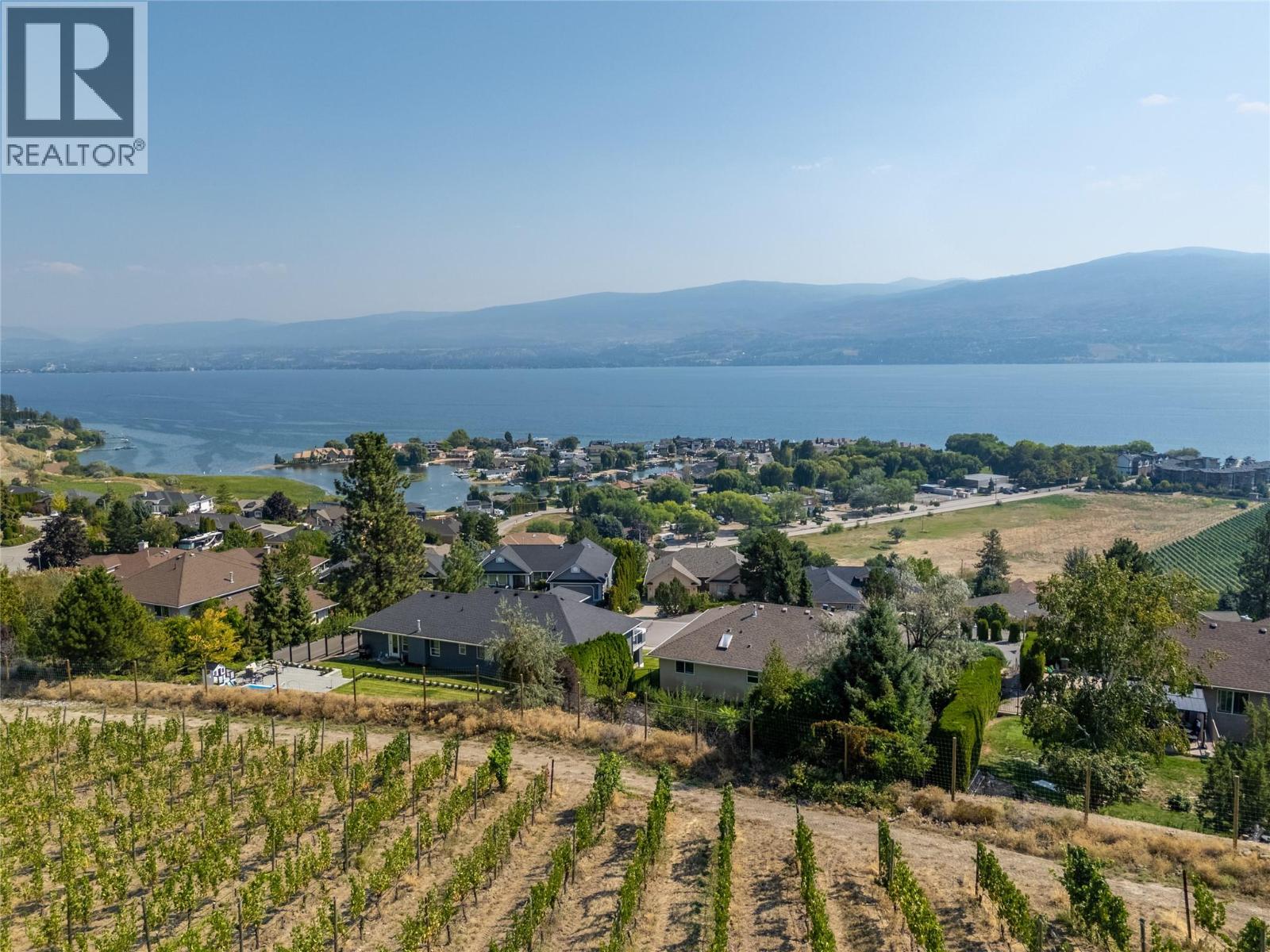 Picture for 1546 Golden View  Drive https://www.cirrealty.ca/reb/bc/7/10366317_43.jpg
