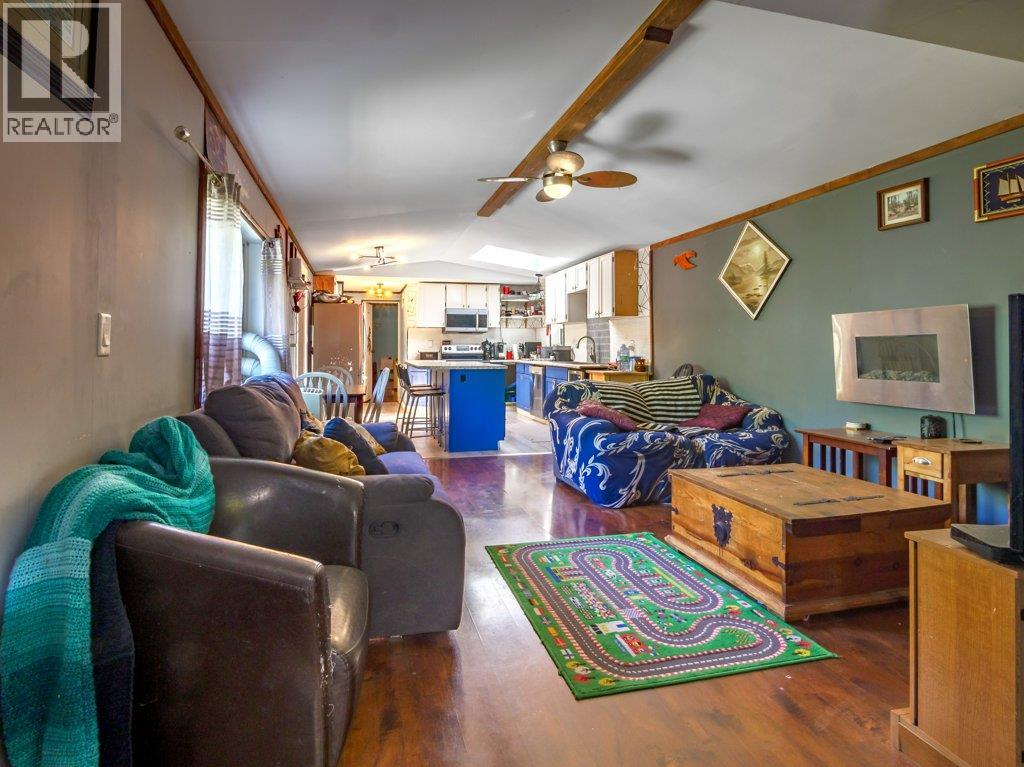 Picture for Unit #23, 3225 Shannon Lake  Road https://www.cirrealty.ca/reb/bc/7/10366327_10.jpg