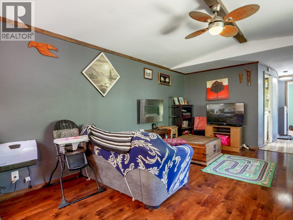 Picture for Unit #23, 3225 Shannon Lake  Road https://www.cirrealty.ca/reb/bc/7/10366327_11.jpg