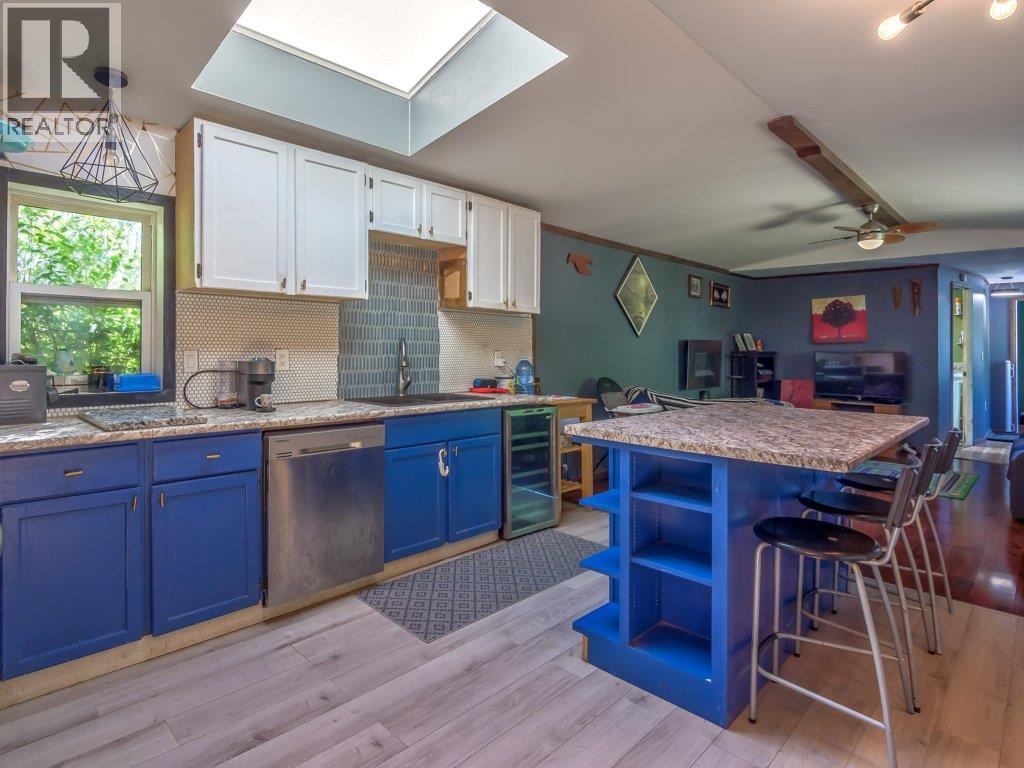 Picture for Unit #23, 3225 Shannon Lake  Road https://www.cirrealty.ca/reb/bc/7/10366327_4.jpg