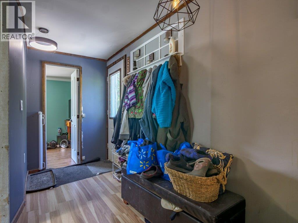 Picture for Unit #23, 3225 Shannon Lake  Road https://www.cirrealty.ca/reb/bc/7/10366327_9.jpg