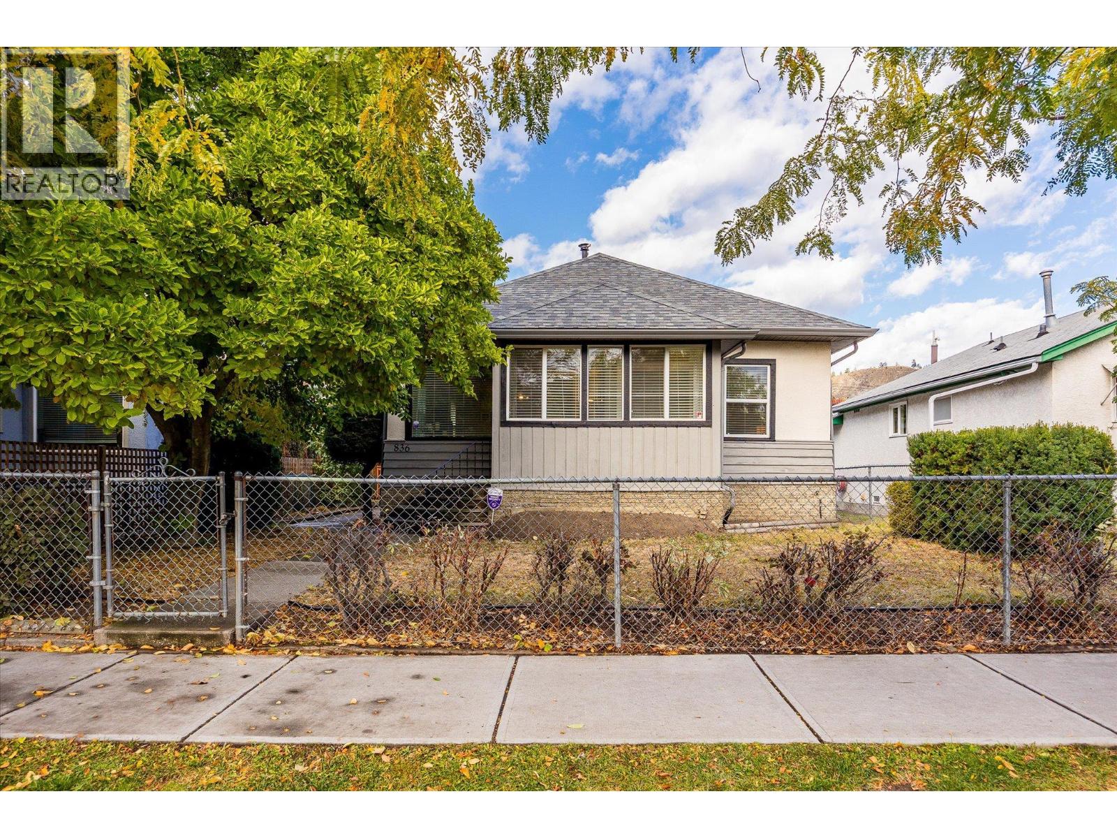 Picture for 836 Cawston  Avenue