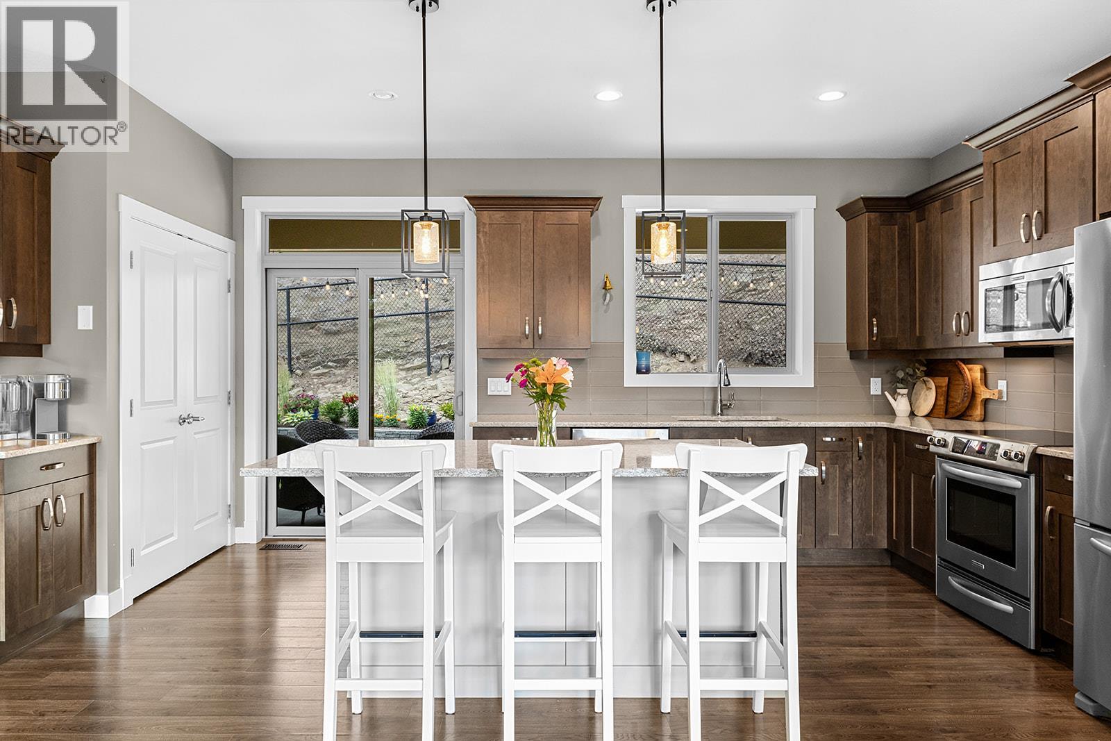 Picture for 190 Wilden Ridge  Drive https://www.cirrealty.ca/reb/bc/7/10366487_25.jpg