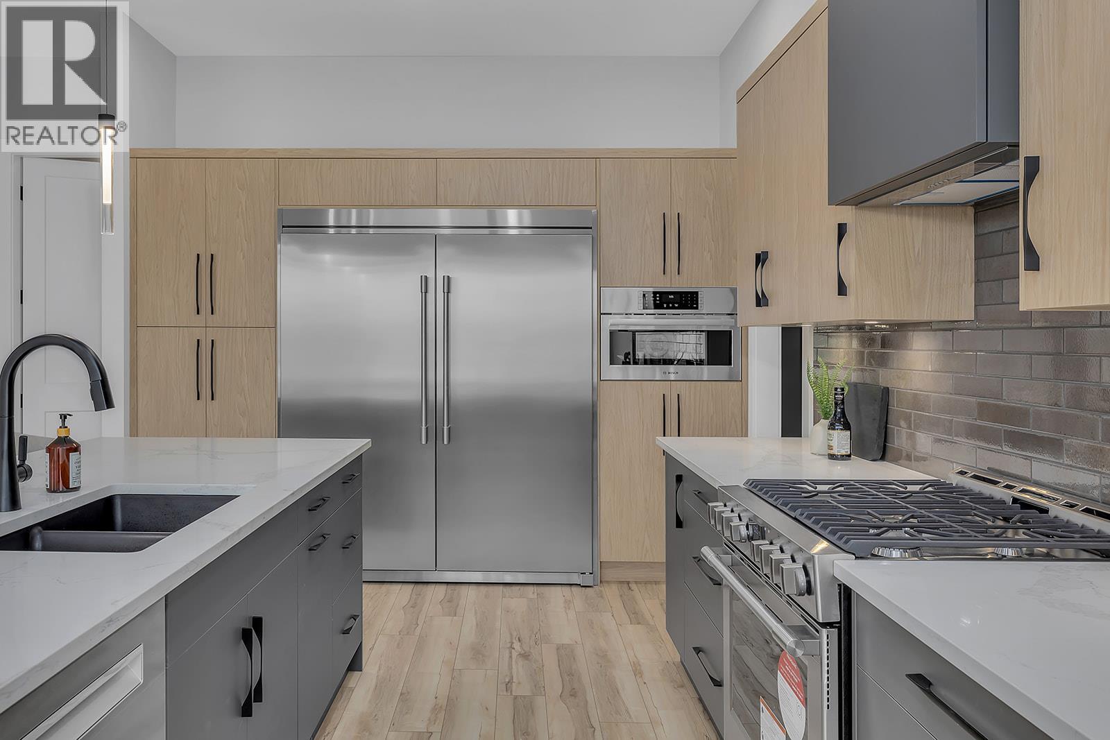 Picture for 771 Carnoustie  Drive https://www.cirrealty.ca/reb/bc/7/10366527_12.jpg