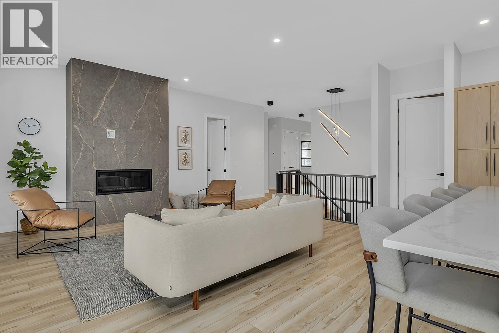Picture for 771 Carnoustie  Drive https://www.cirrealty.ca/reb/bc/7/10366527_13.jpg