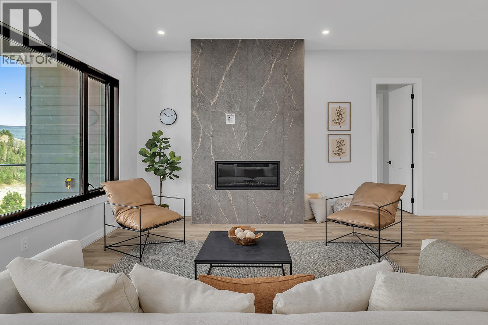 Picture for 771 Carnoustie  Drive https://www.cirrealty.ca/reb/bc/7/10366527_14.jpg