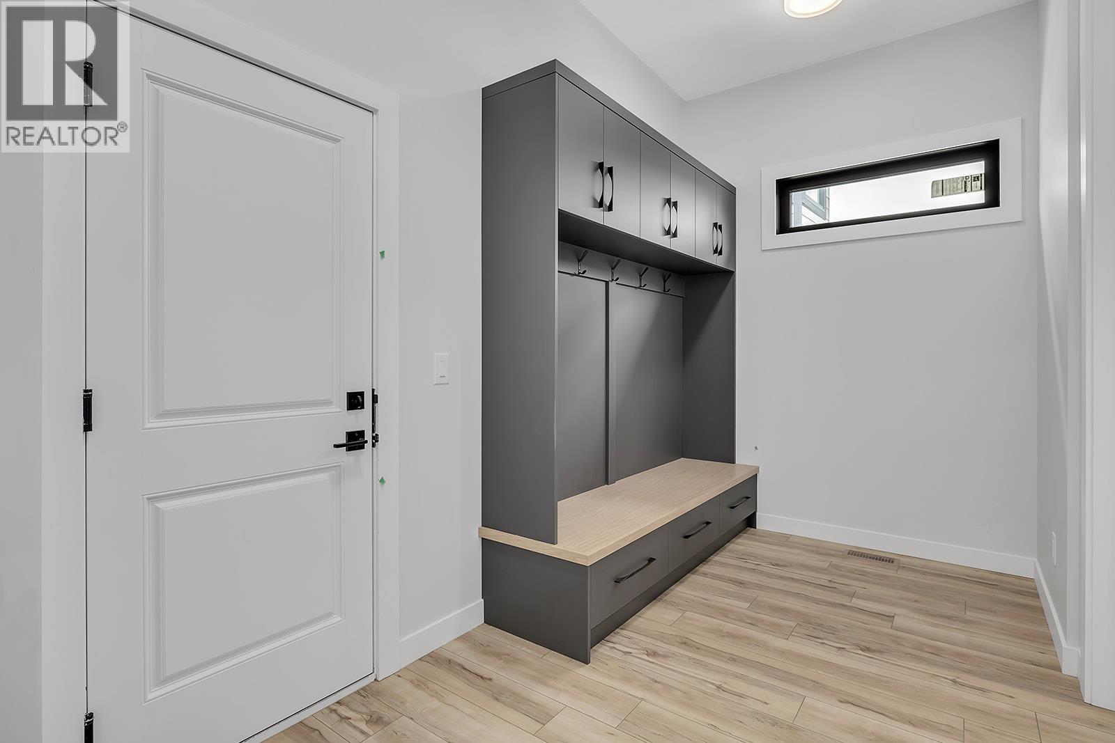 Picture for 771 Carnoustie  Drive https://www.cirrealty.ca/reb/bc/7/10366527_18.jpg