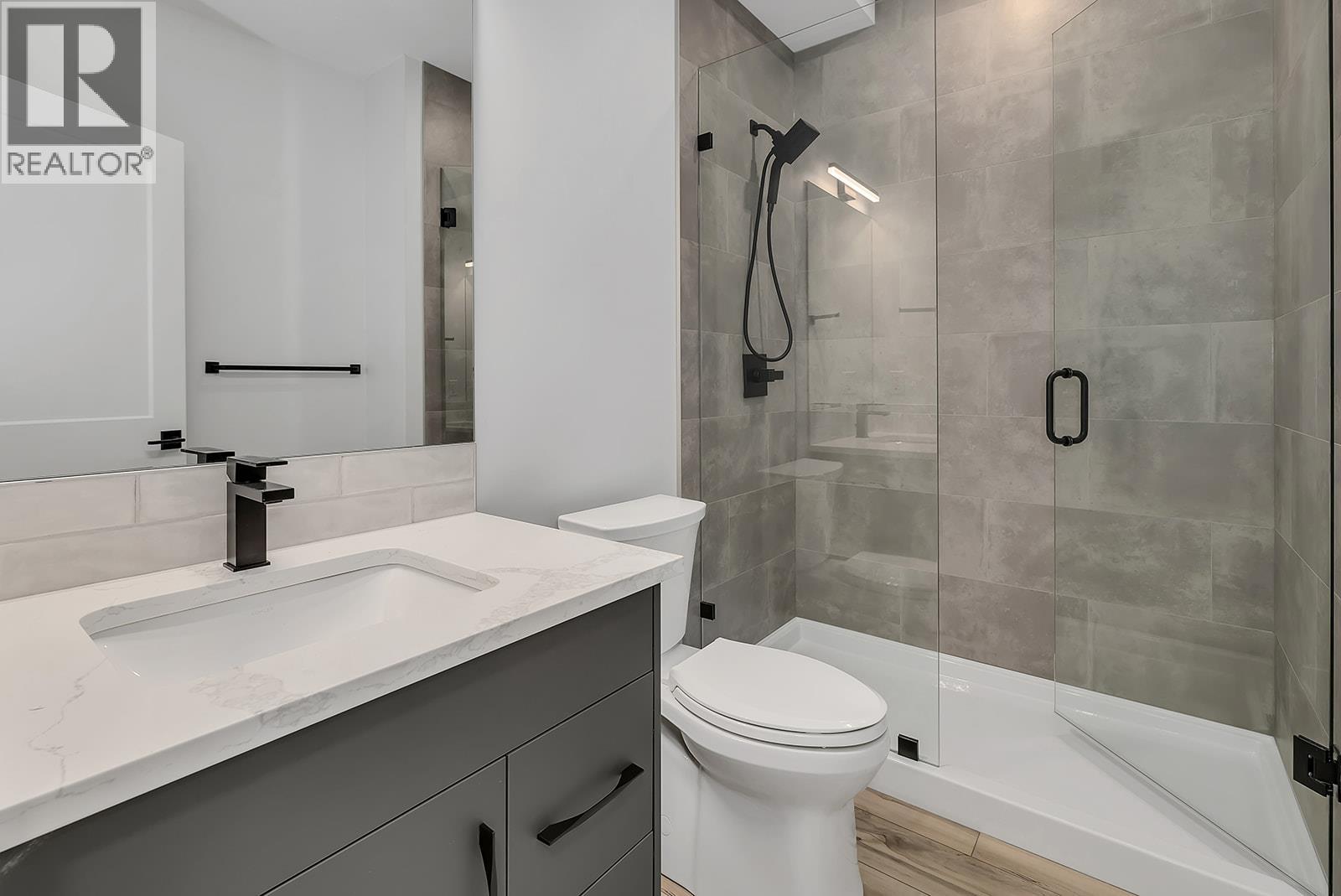 Picture for 771 Carnoustie  Drive https://www.cirrealty.ca/reb/bc/7/10366527_31.jpg