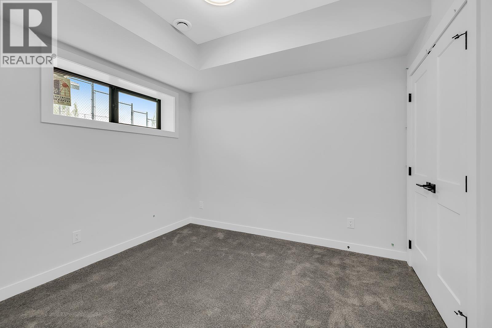 Picture for 771 Carnoustie  Drive https://www.cirrealty.ca/reb/bc/7/10366527_33.jpg