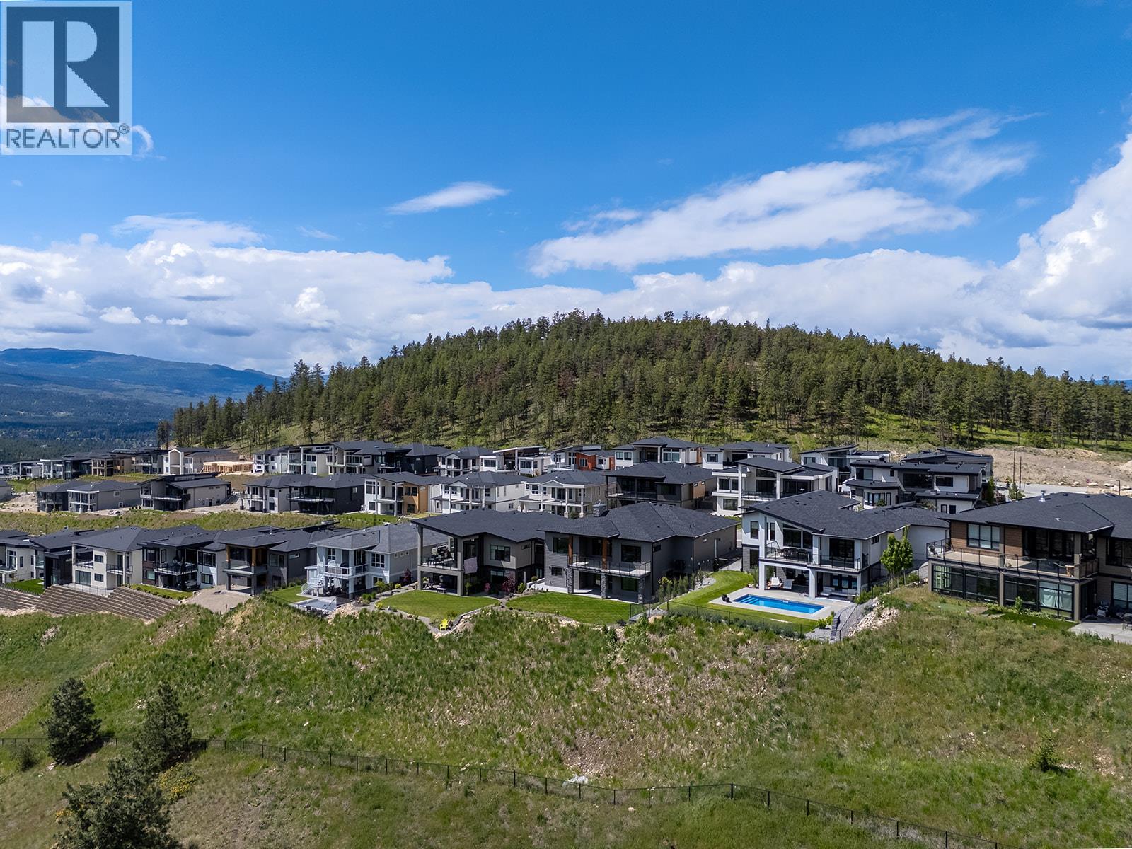 Picture for 771 Carnoustie  Drive https://www.cirrealty.ca/reb/bc/7/10366527_47.jpg