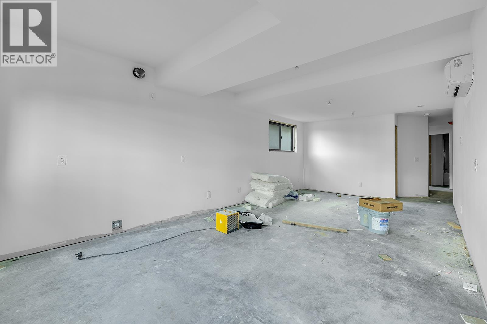 Picture for 771 Carnoustie  Drive https://www.cirrealty.ca/reb/bc/7/10366527_49.jpg