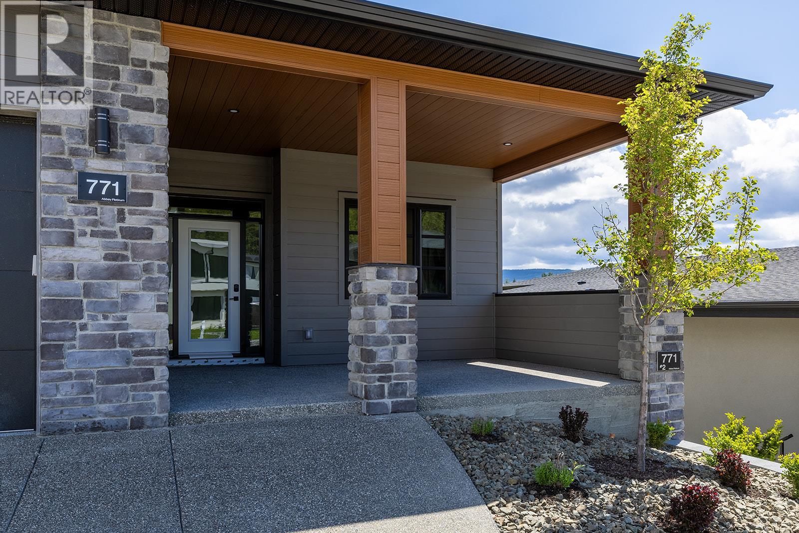 Picture for 771 Carnoustie  Drive https://www.cirrealty.ca/reb/bc/7/10366527_6.jpg