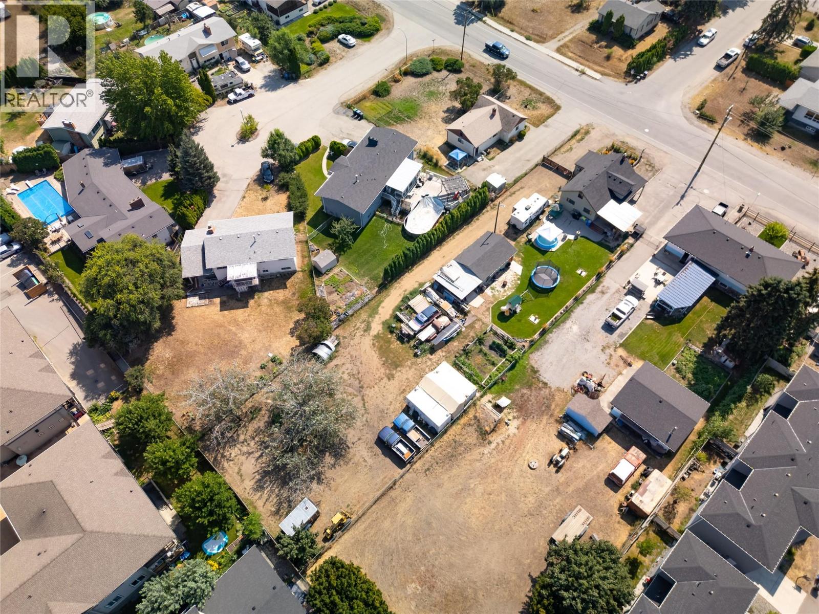 Picture for 170 Mugford  Road https://www.cirrealty.ca/reb/bc/7/10366547_13.jpg