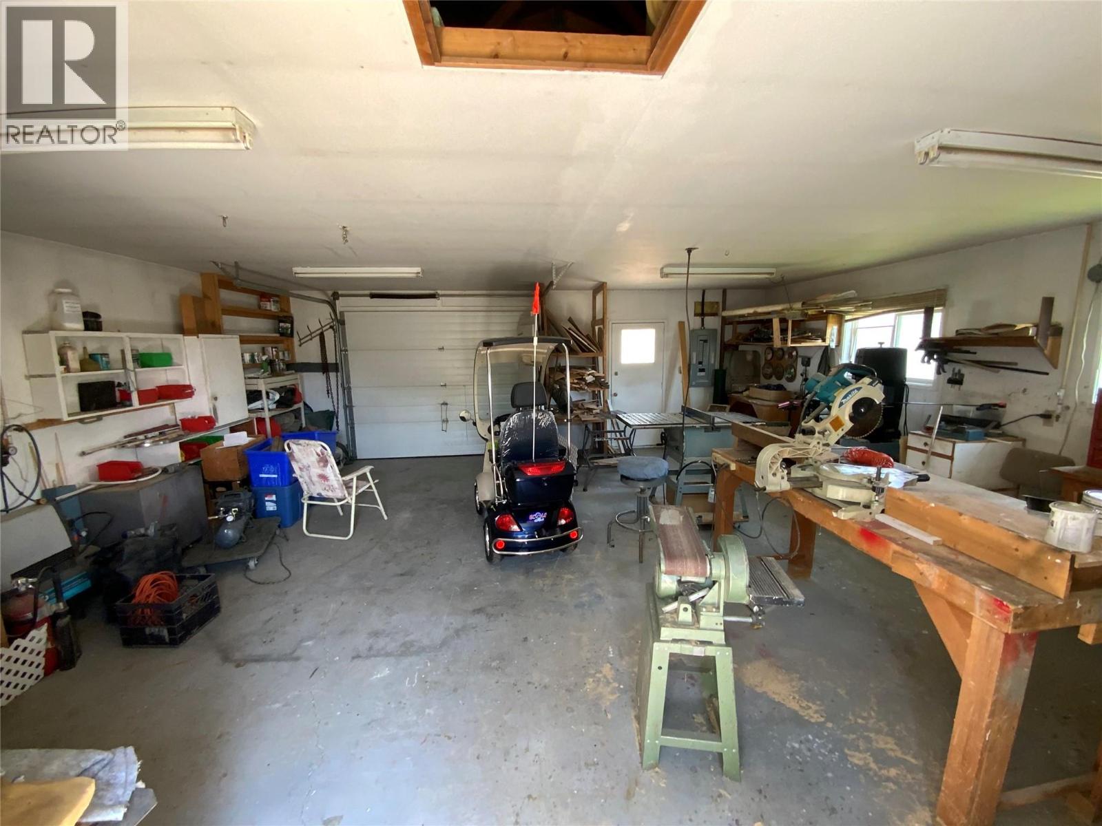 Picture for 449 Conklin  Avenue https://www.cirrealty.ca/reb/bc/7/10366587_10.jpg