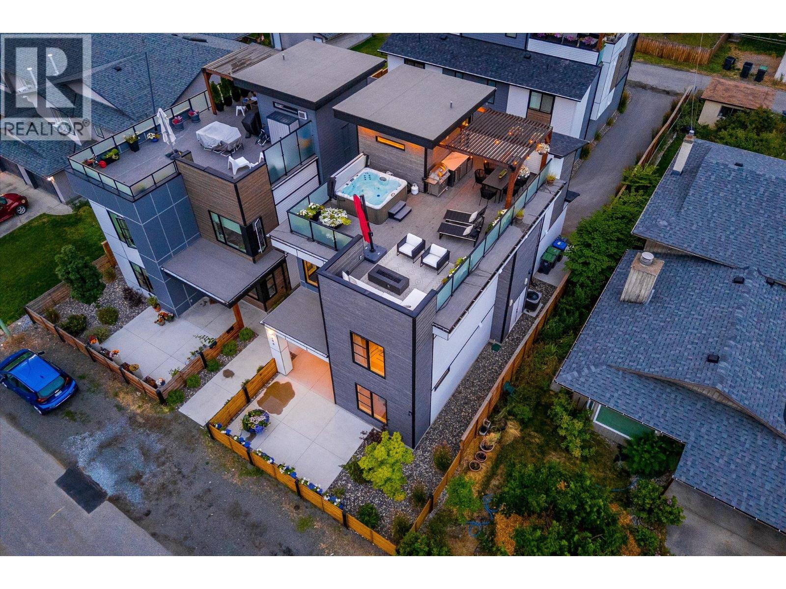 Picture for 796 Wardlaw  Avenue https://www.cirrealty.ca/reb/bc/7/10366597_14.jpg