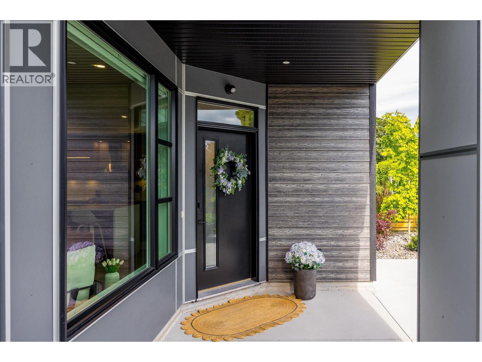 Picture for 796 Wardlaw  Avenue https://www.cirrealty.ca/reb/bc/7/10366597_18.jpg