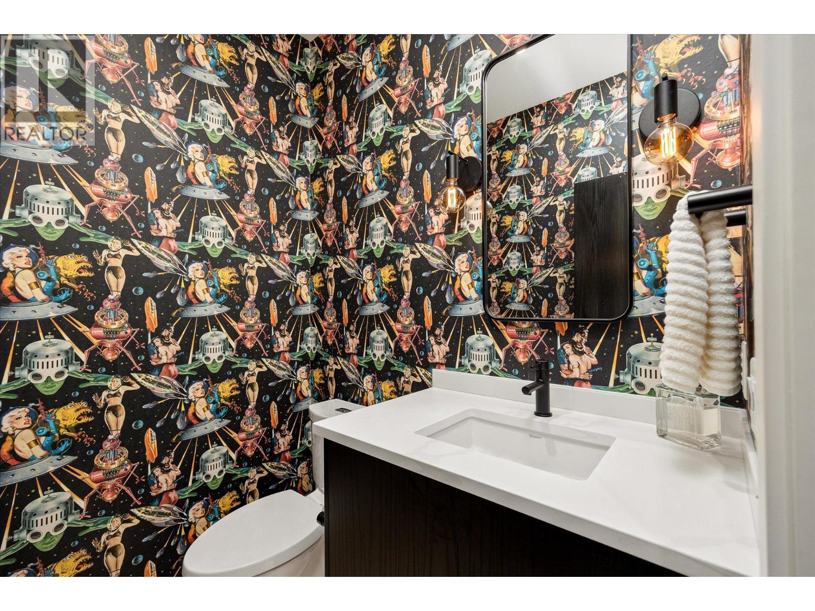 Picture for 796 Wardlaw  Avenue https://www.cirrealty.ca/reb/bc/7/10366597_31.jpg