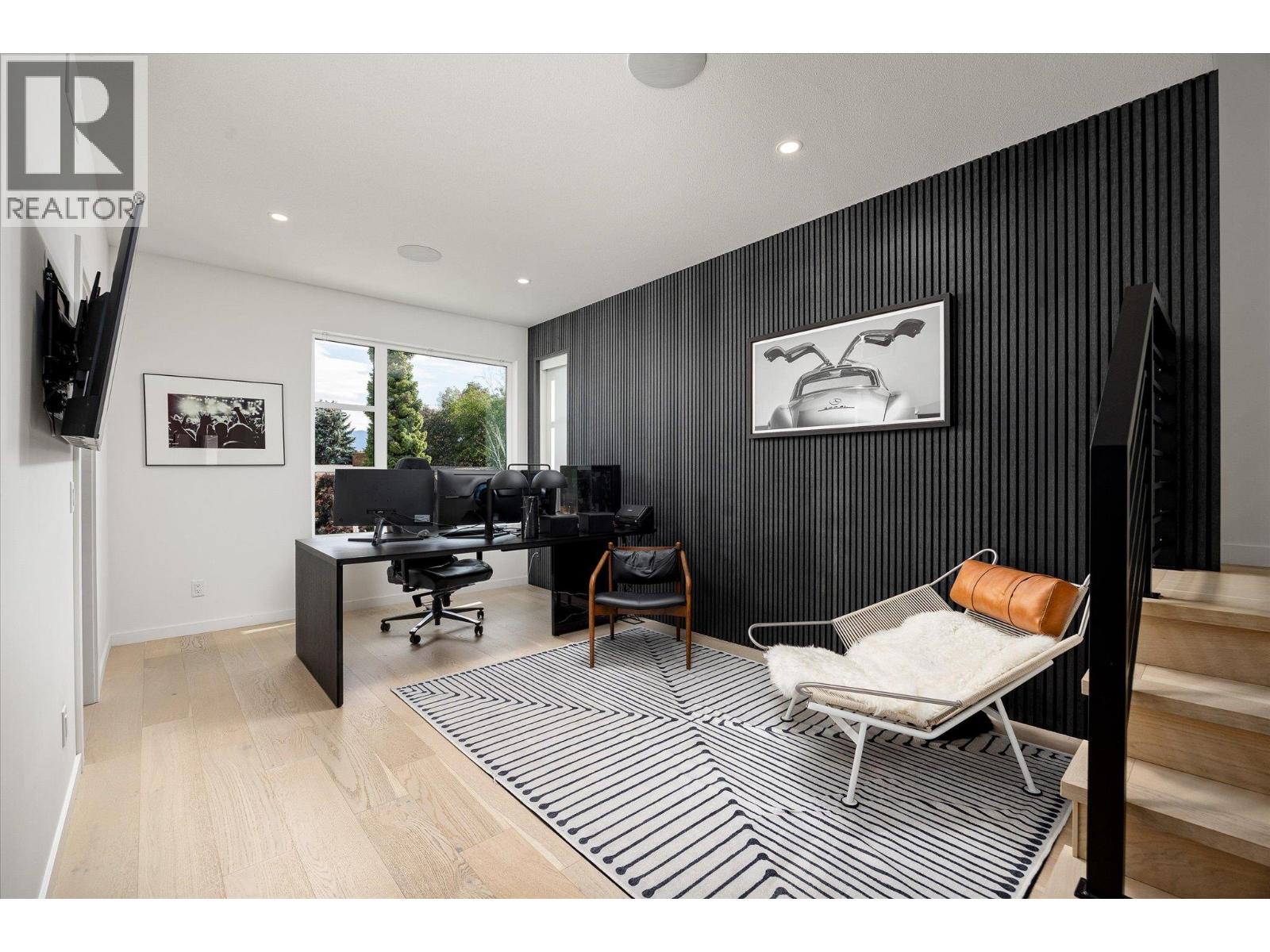 Picture for 796 Wardlaw  Avenue https://www.cirrealty.ca/reb/bc/7/10366597_38.jpg