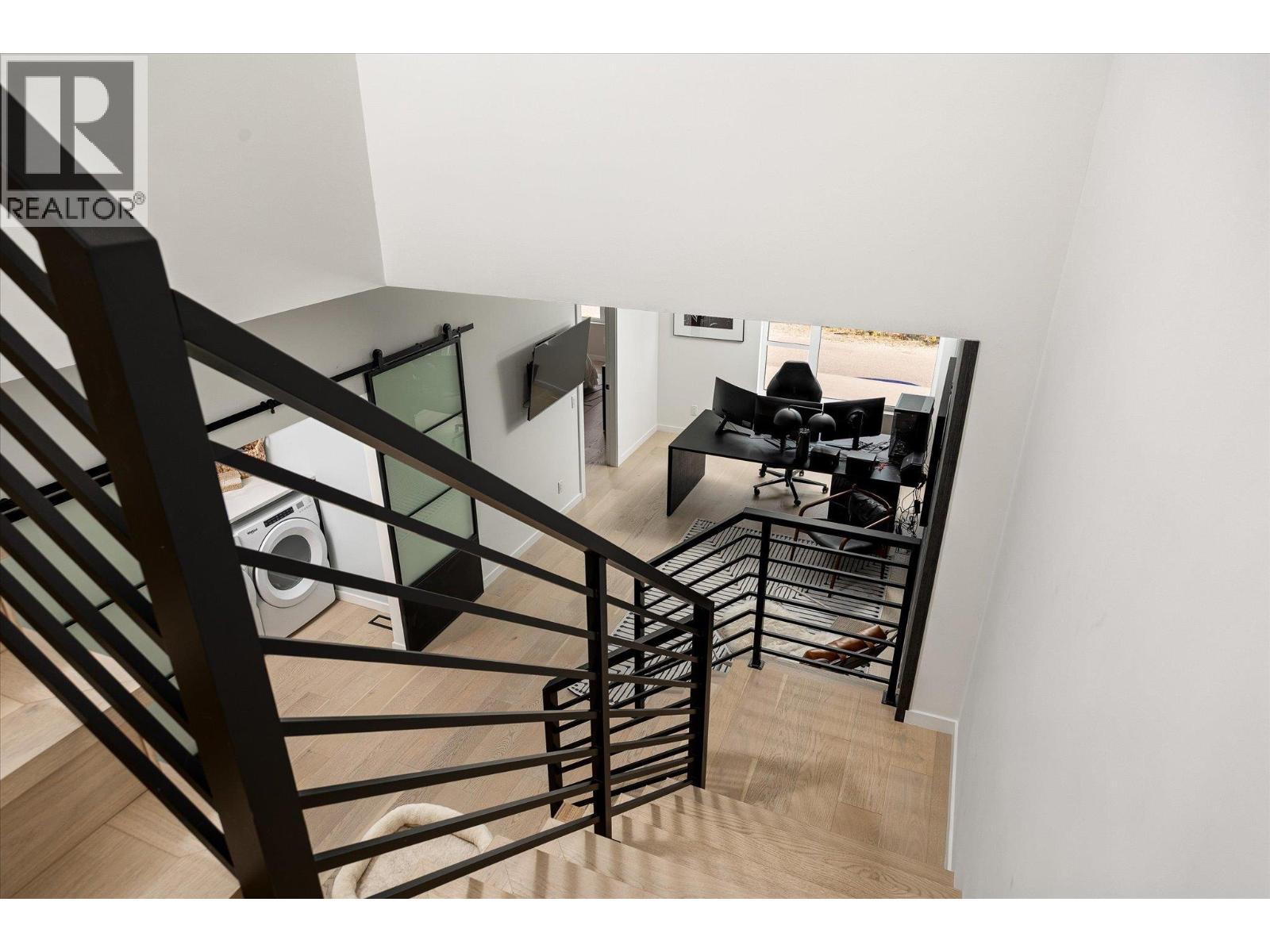 Picture for 796 Wardlaw  Avenue https://www.cirrealty.ca/reb/bc/7/10366597_44.jpg