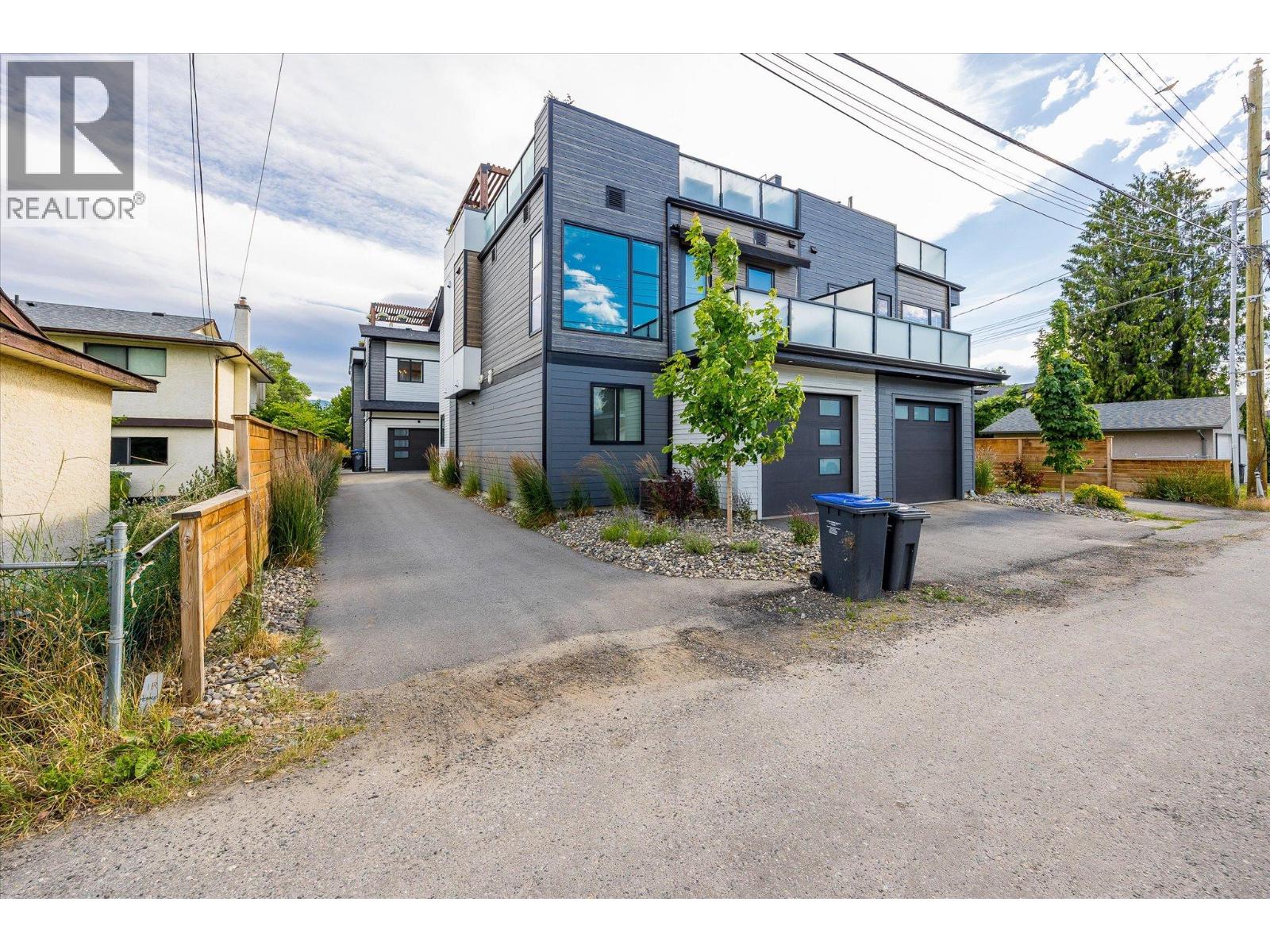 Picture for 796 Wardlaw  Avenue https://www.cirrealty.ca/reb/bc/7/10366597_62.jpg